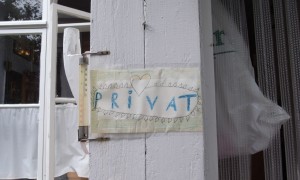 Private signage in Ekenäs
