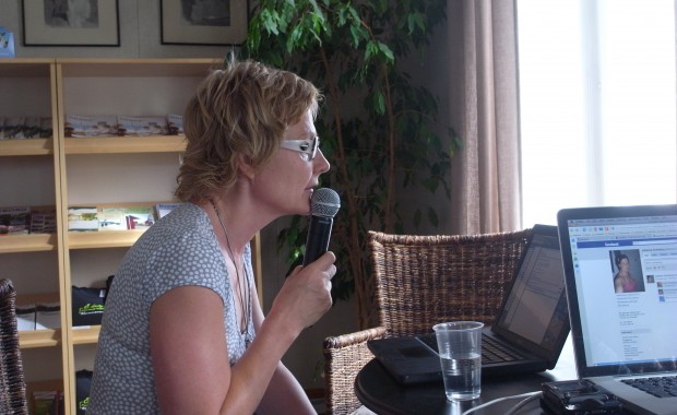 Tuula Kleimann reading the live feed